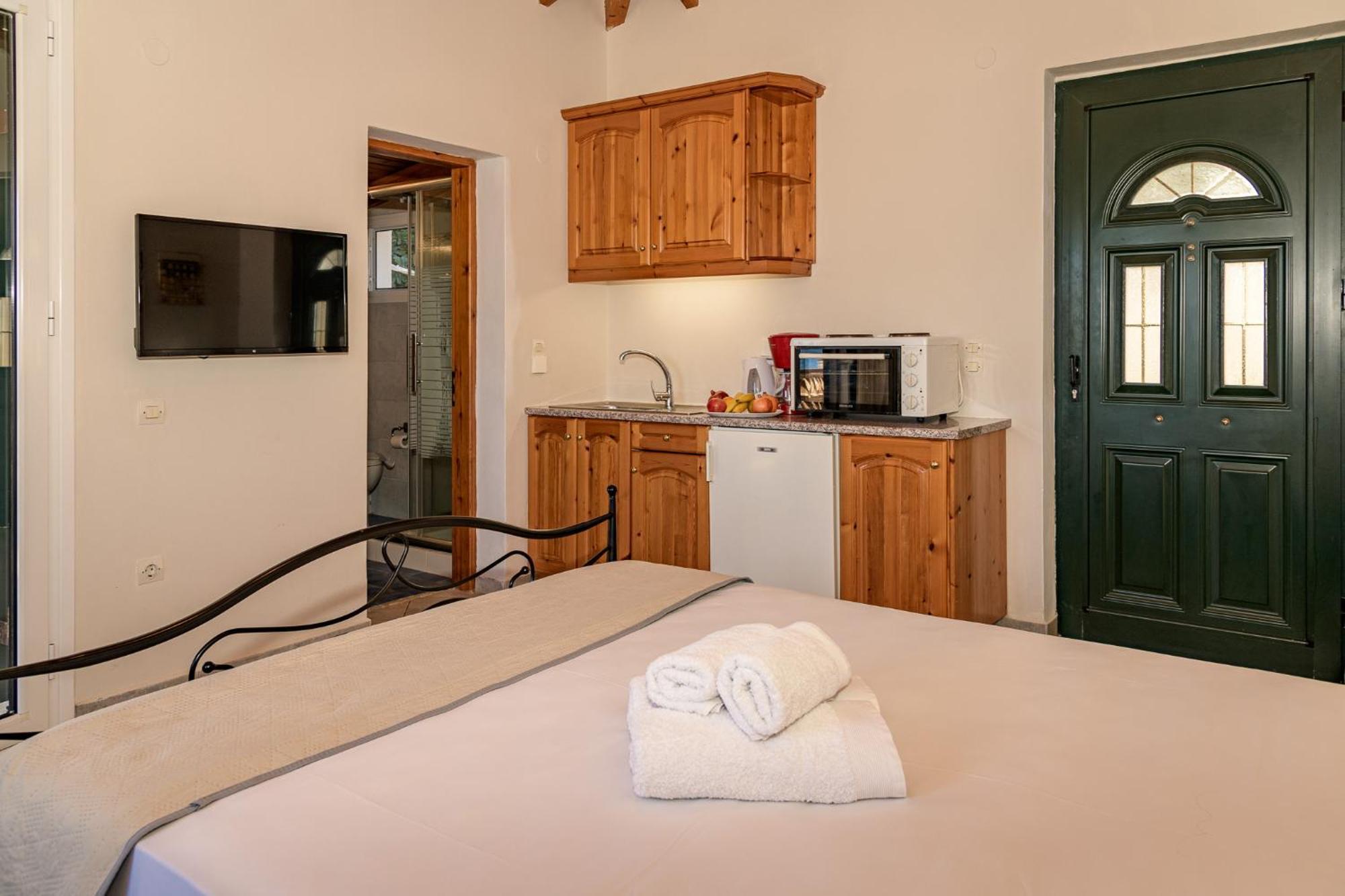 Villa Mare Studios Skinaria Exterior photo